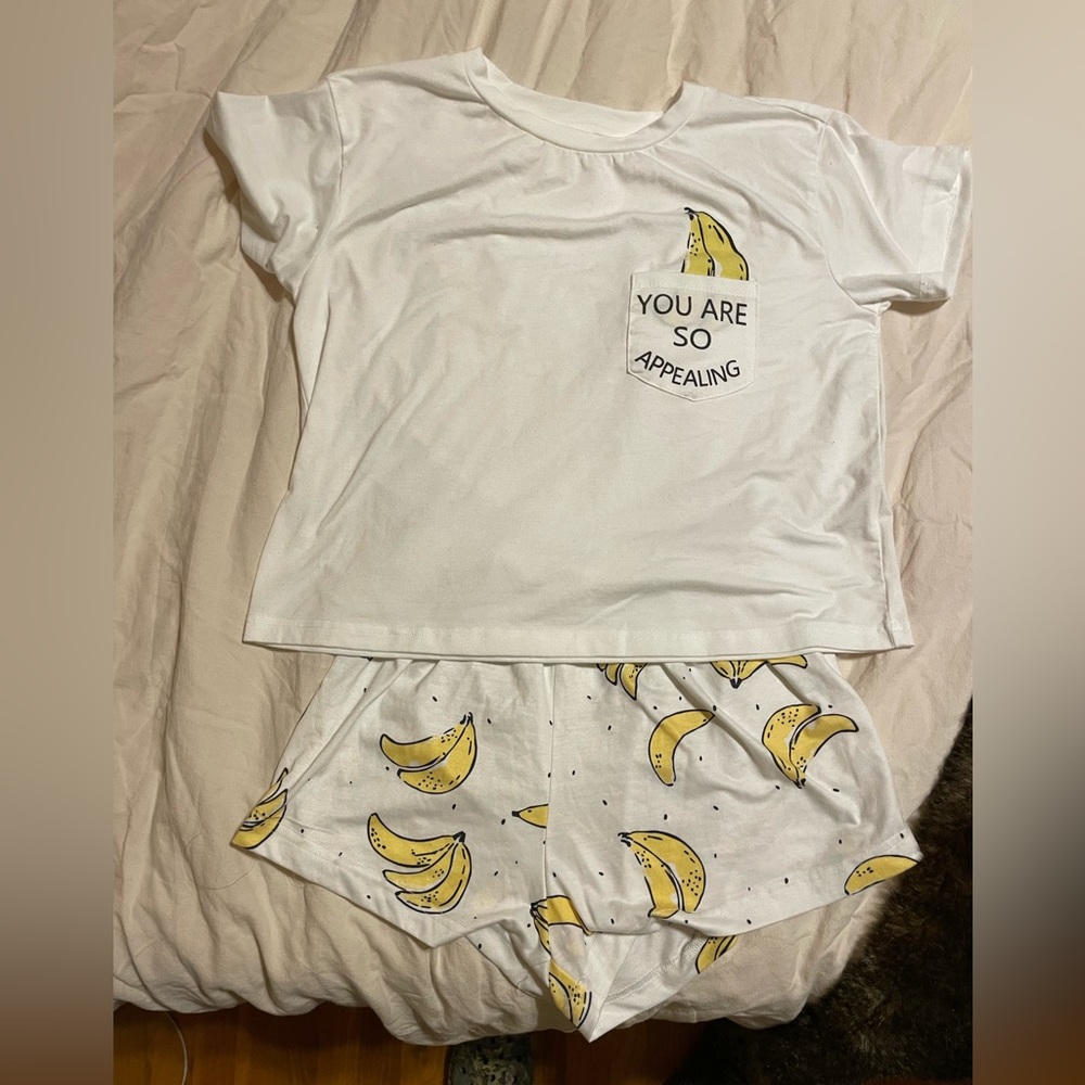 Cute little Amazon sleep set